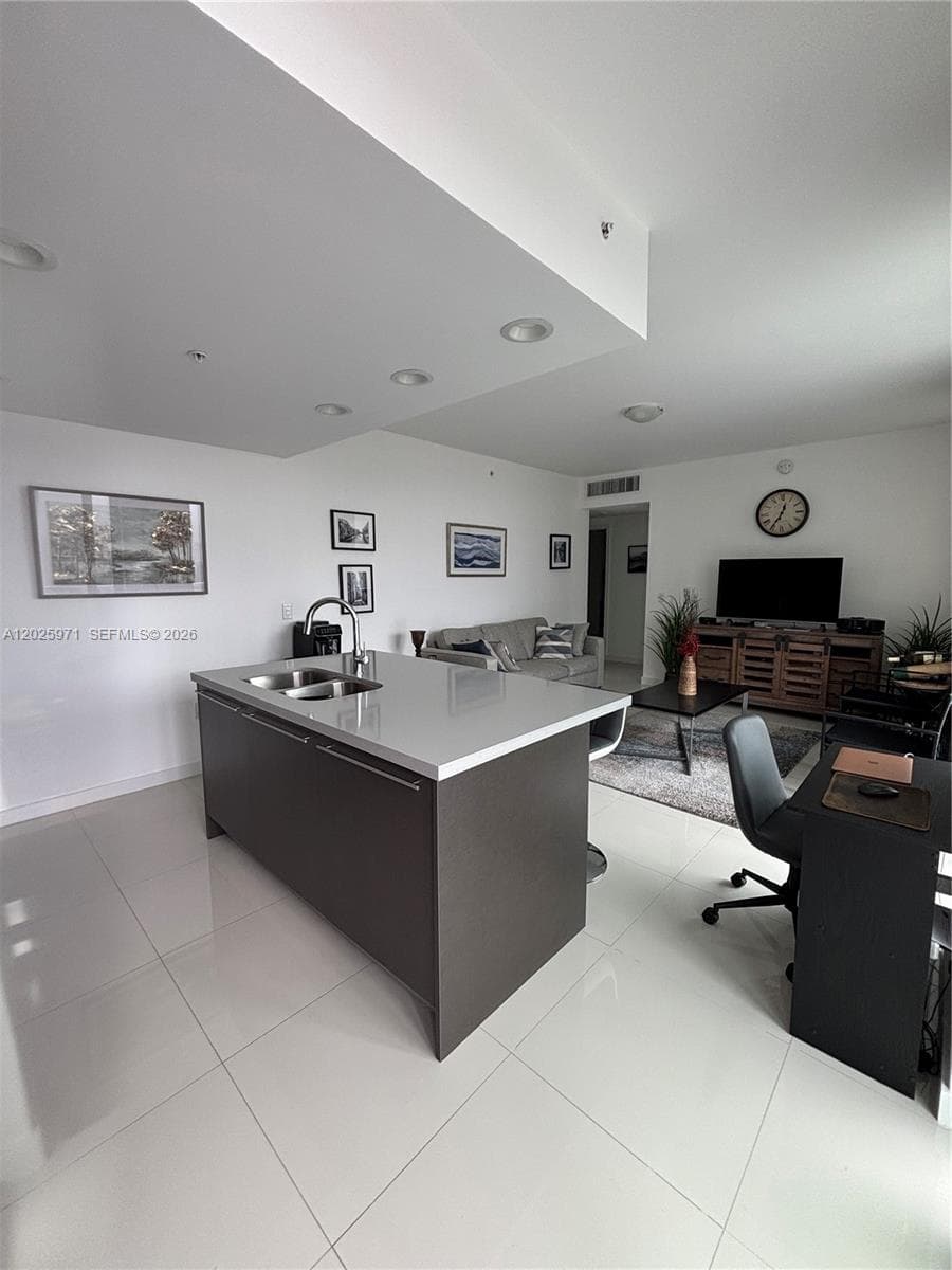 7875 NW 107th Ave # 504, Doral FL 33178