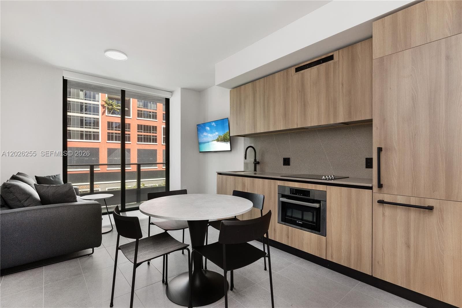 121 NE 5th St # 510, Miami FL 33132