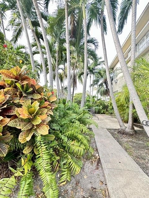 836 10th St # 7, Miami Beach FL 33139
