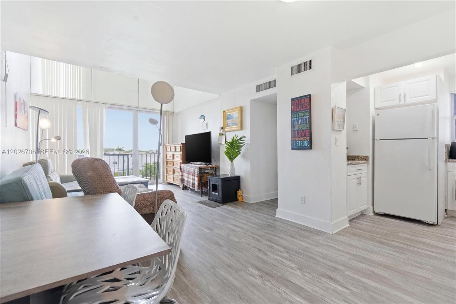 210 Fontainebleau Blvd # 402, Miami FL 33172