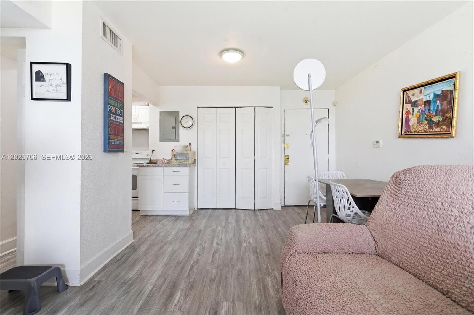 210 Fontainebleau Blvd # 402, Miami FL 33172