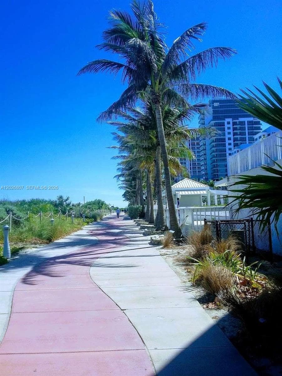 6498 Collins Ave # 41, Miami Beach FL 33141