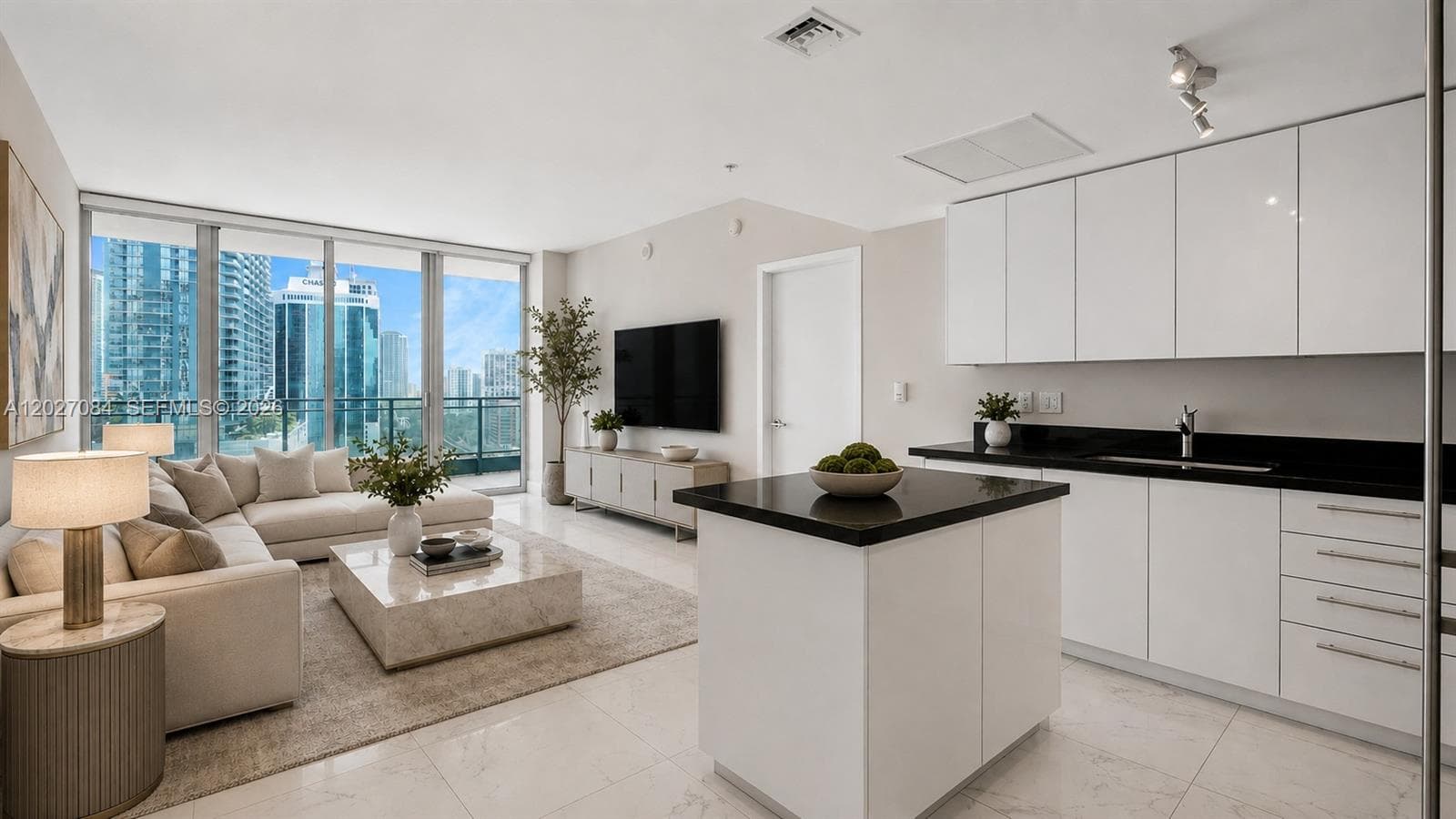 92 SW 3rd St # 1803, Miami FL 33130