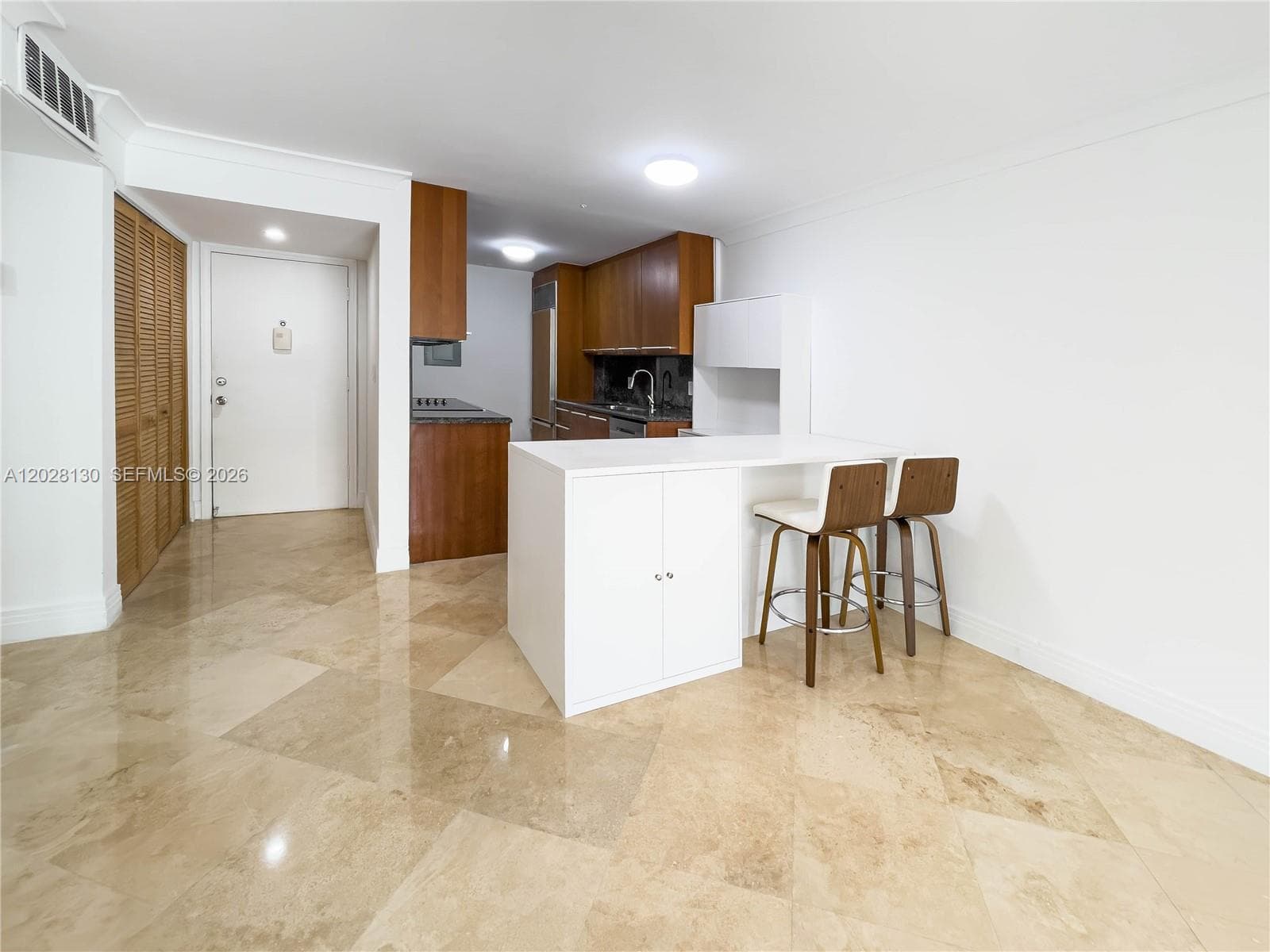 1670 Bay Rd # 2D, Miami Beach FL 33139