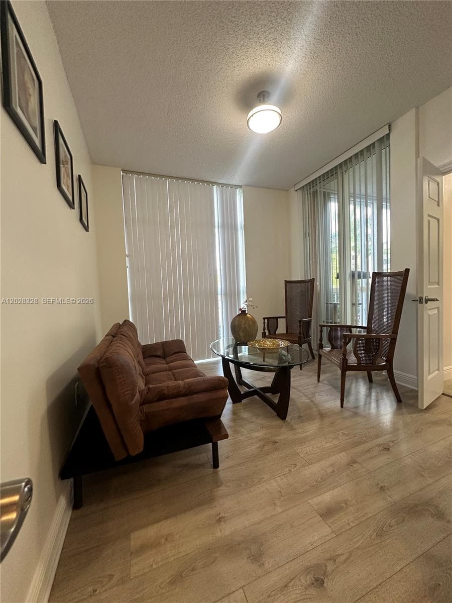 9755 NW 52nd St # 219, Doral FL 33178