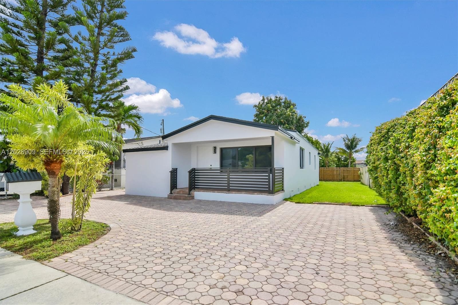 85 SW 30th Ave, Miami FL 33135