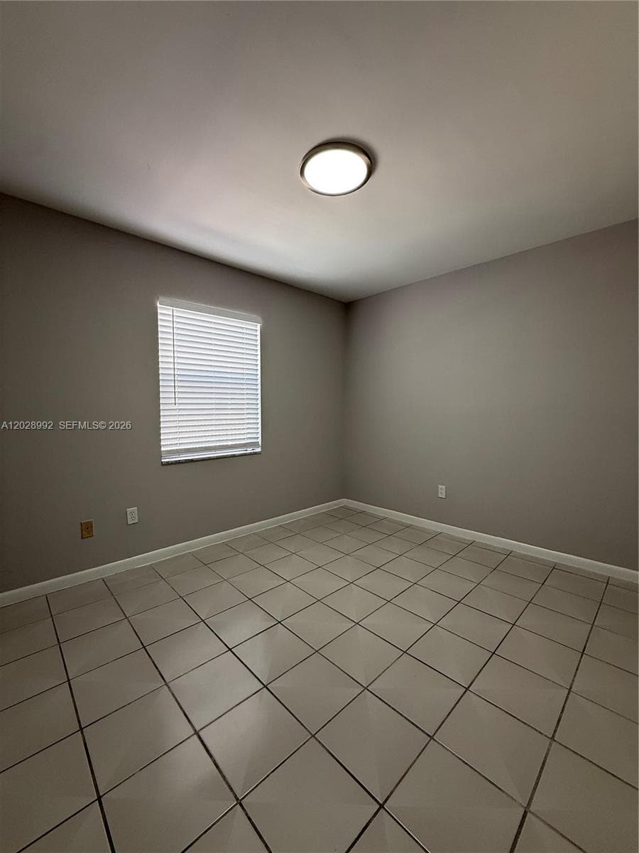 6820 W Flagler St # 407, Miami FL 33144