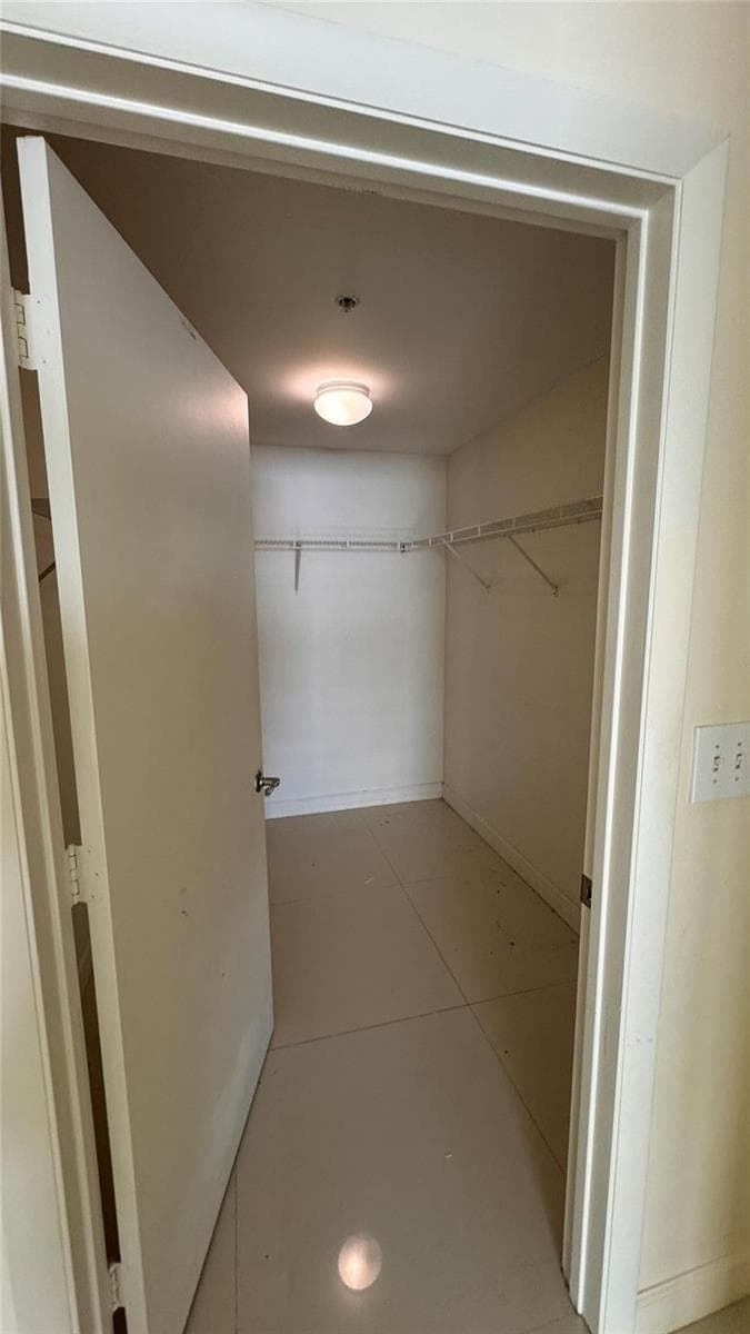 253 NE 2nd Street # 3208, Miami FL 33132