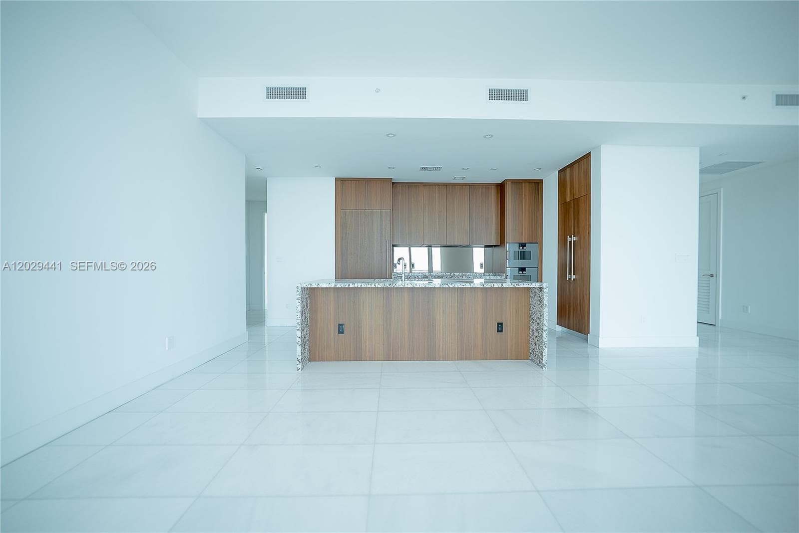 175 SE 25th Rd # 2103, Miami FL 33129