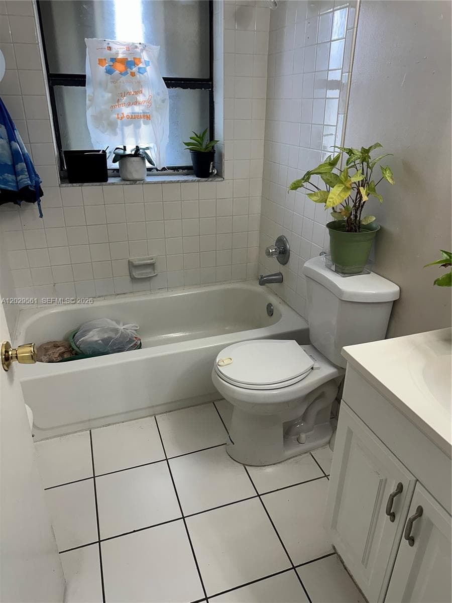 15360 SW 72 ST # 21, Miami FL 33193