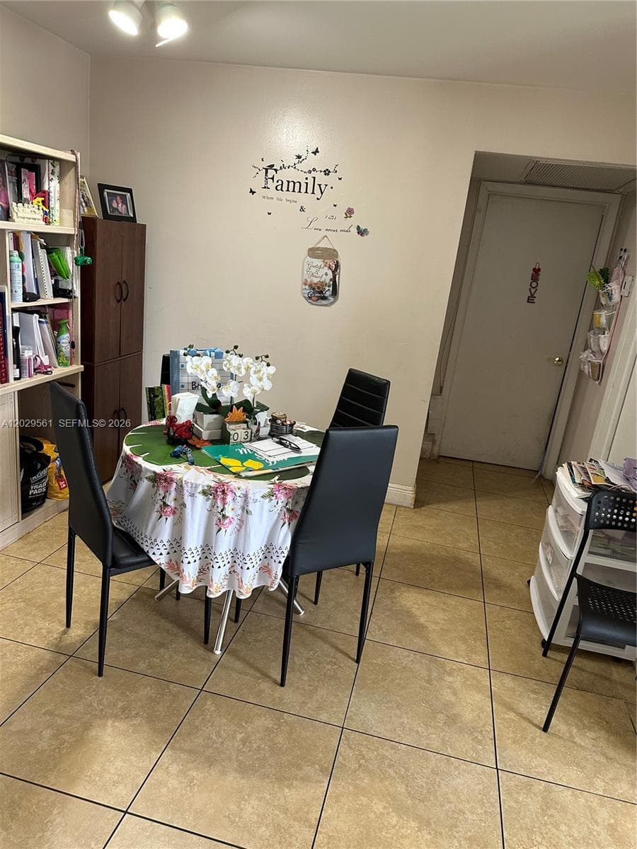15360 SW 72 ST # 21, Miami FL 33193