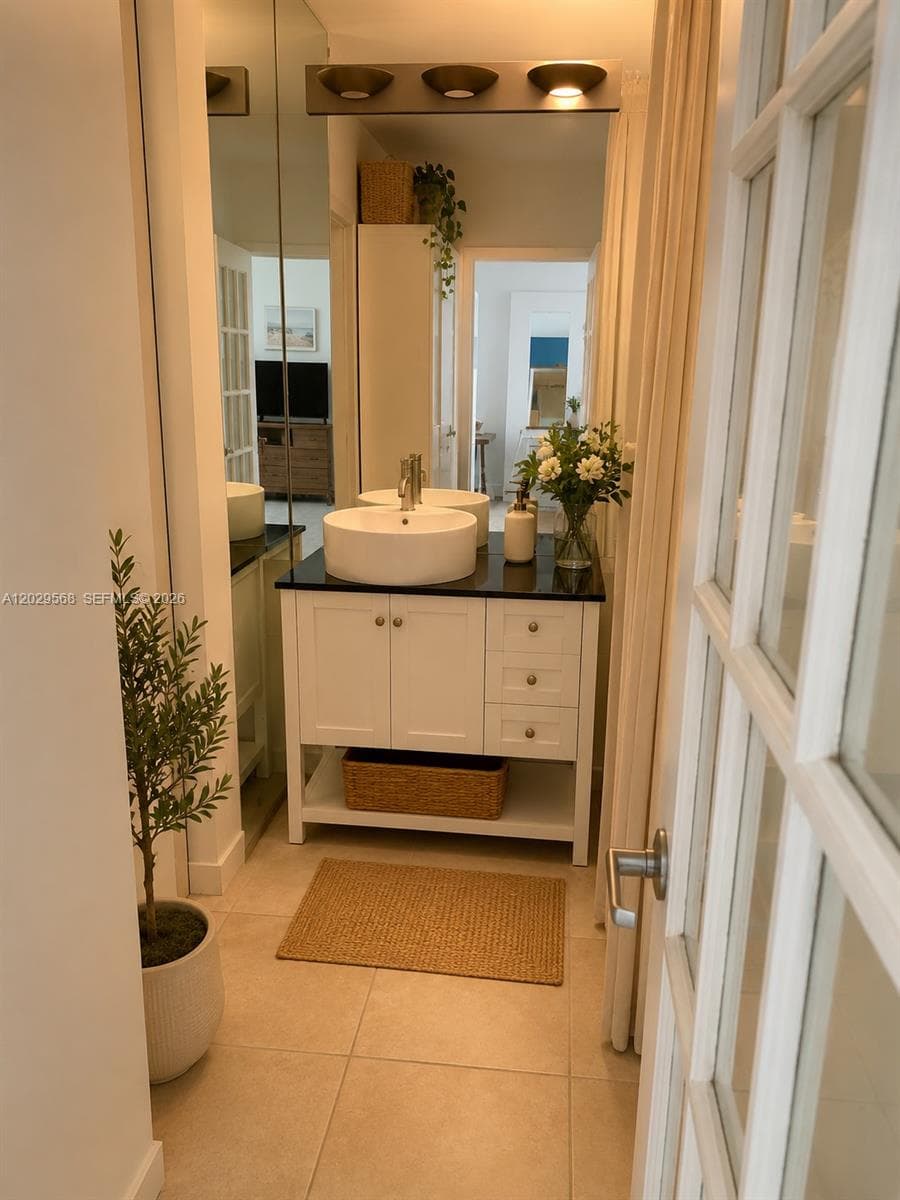 800 West Ave # 715, Miami Beach FL 33139
