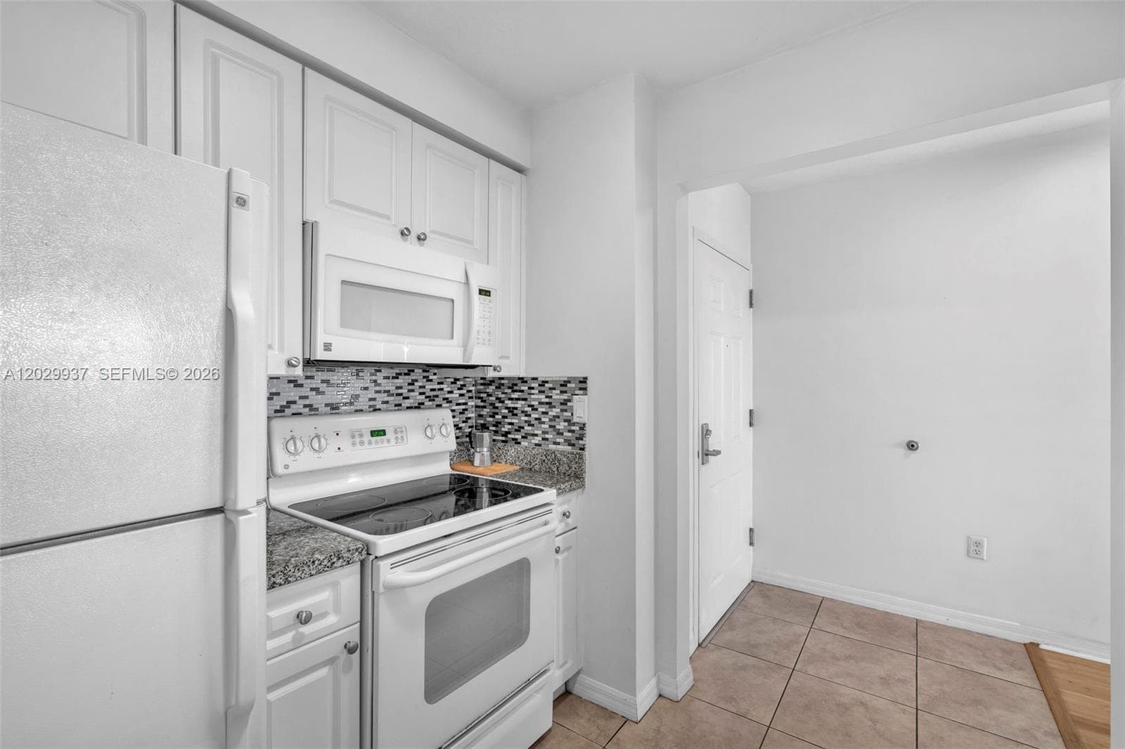 900 SW 8th St # 1103, Miami FL 33130