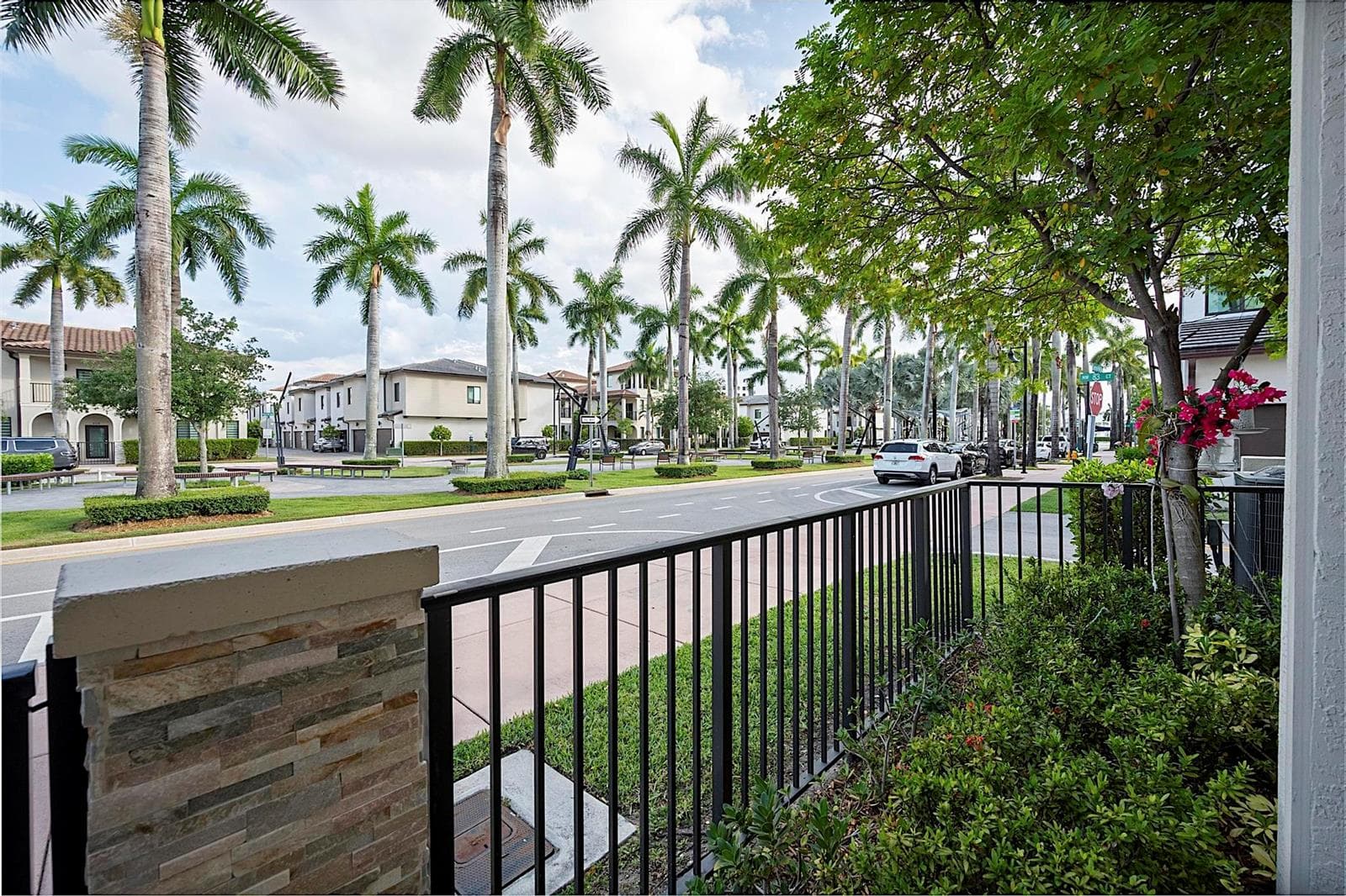8321 Central Park Boulevard, Doral FL 33166