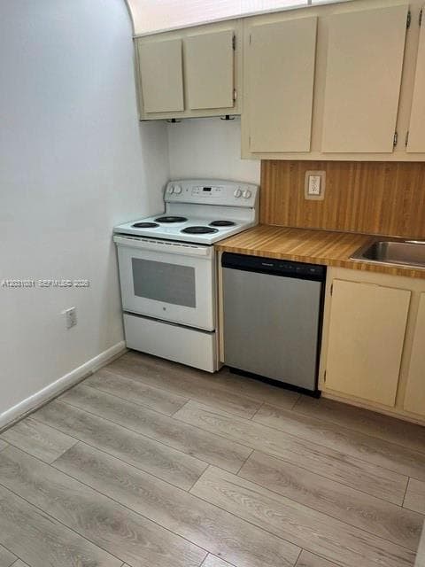 1665 BAY RD # 218, Miami Beach FL 33139