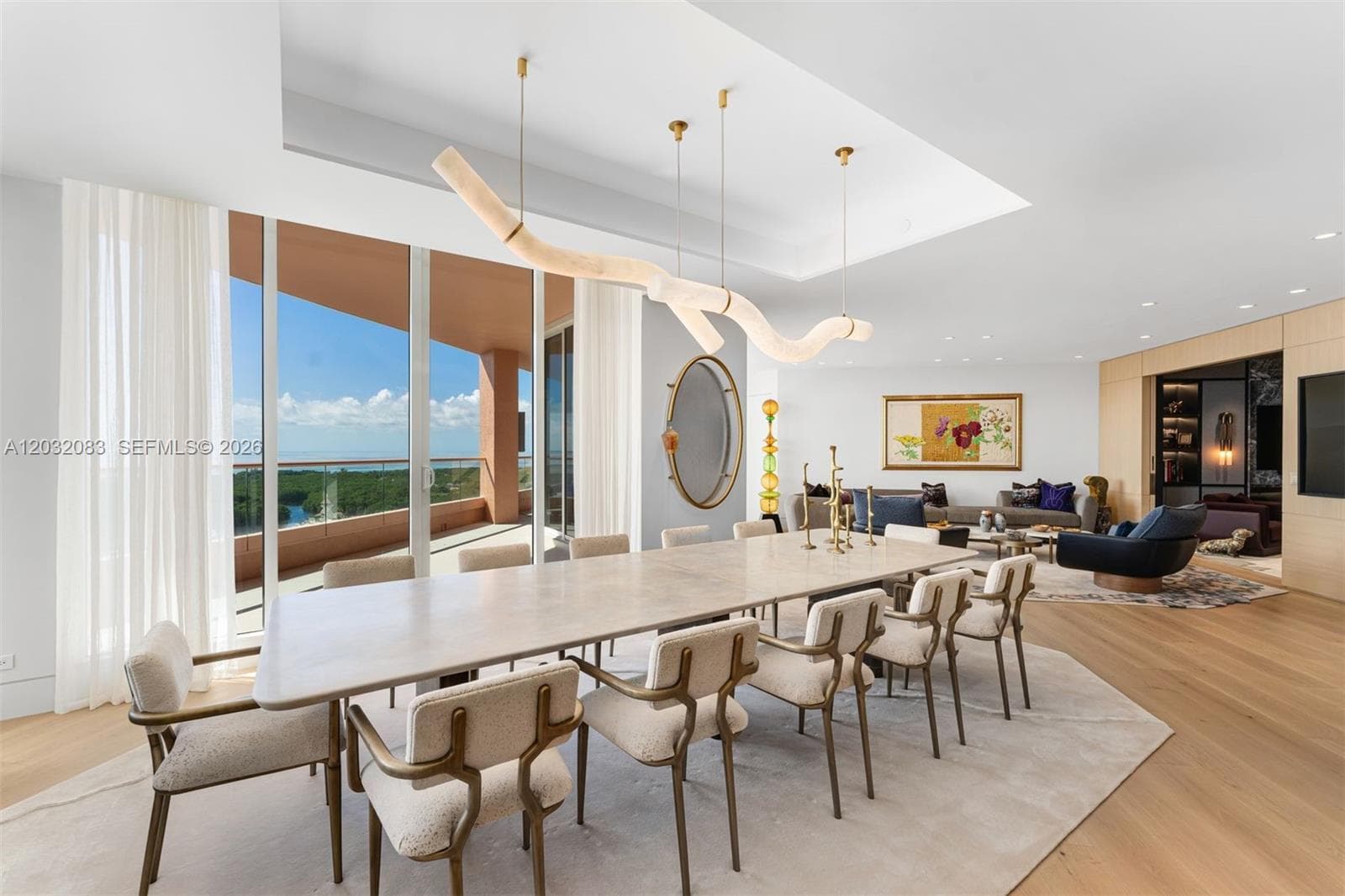 60 Edgewater Dr # D, Coral Gables FL 33133