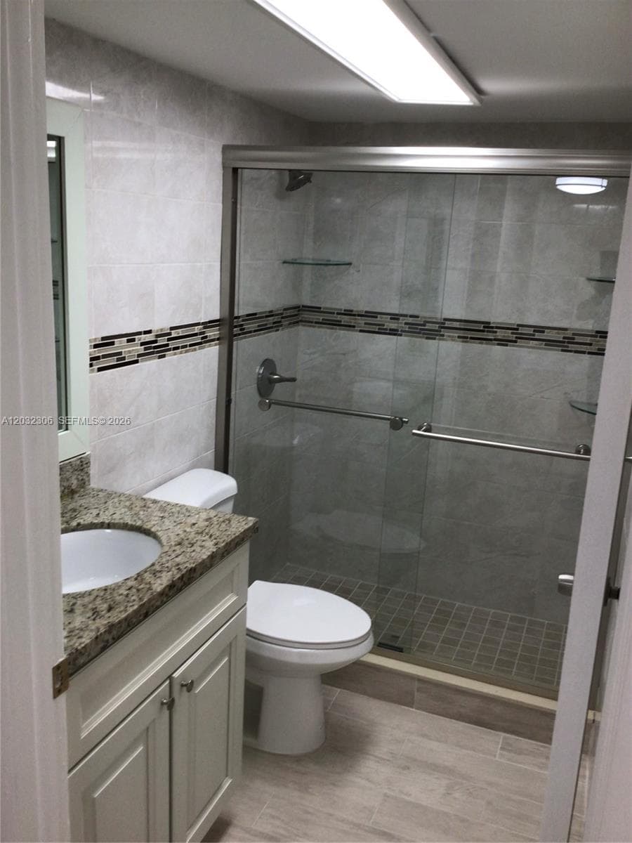 10975 SW 107th St # 302, Miami FL 33176