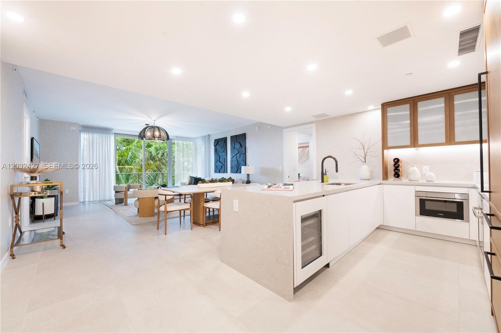 2200 Brickell Ave, Miami FL 33129