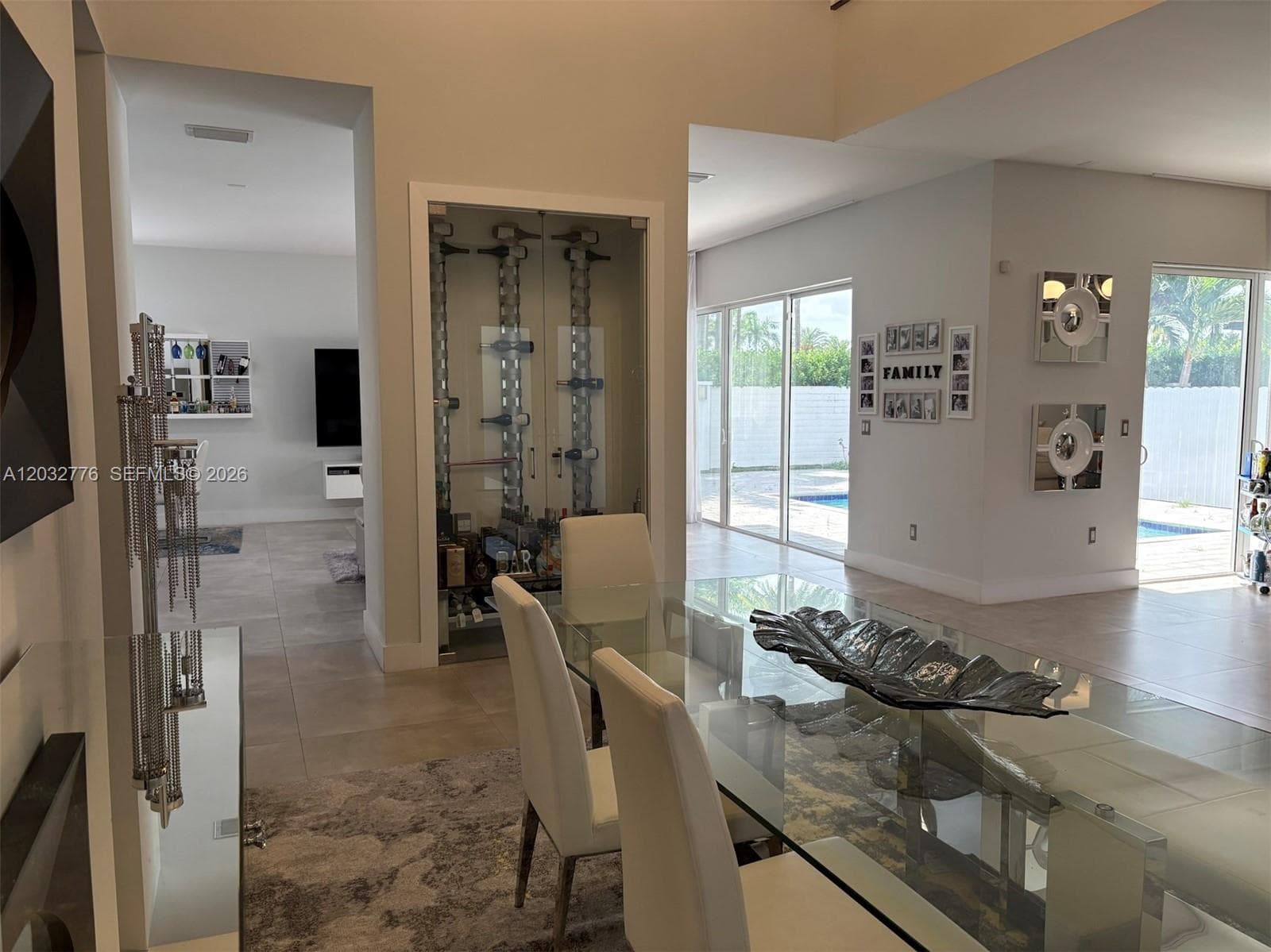 7433 NW 99th Ave, Doral FL 33178