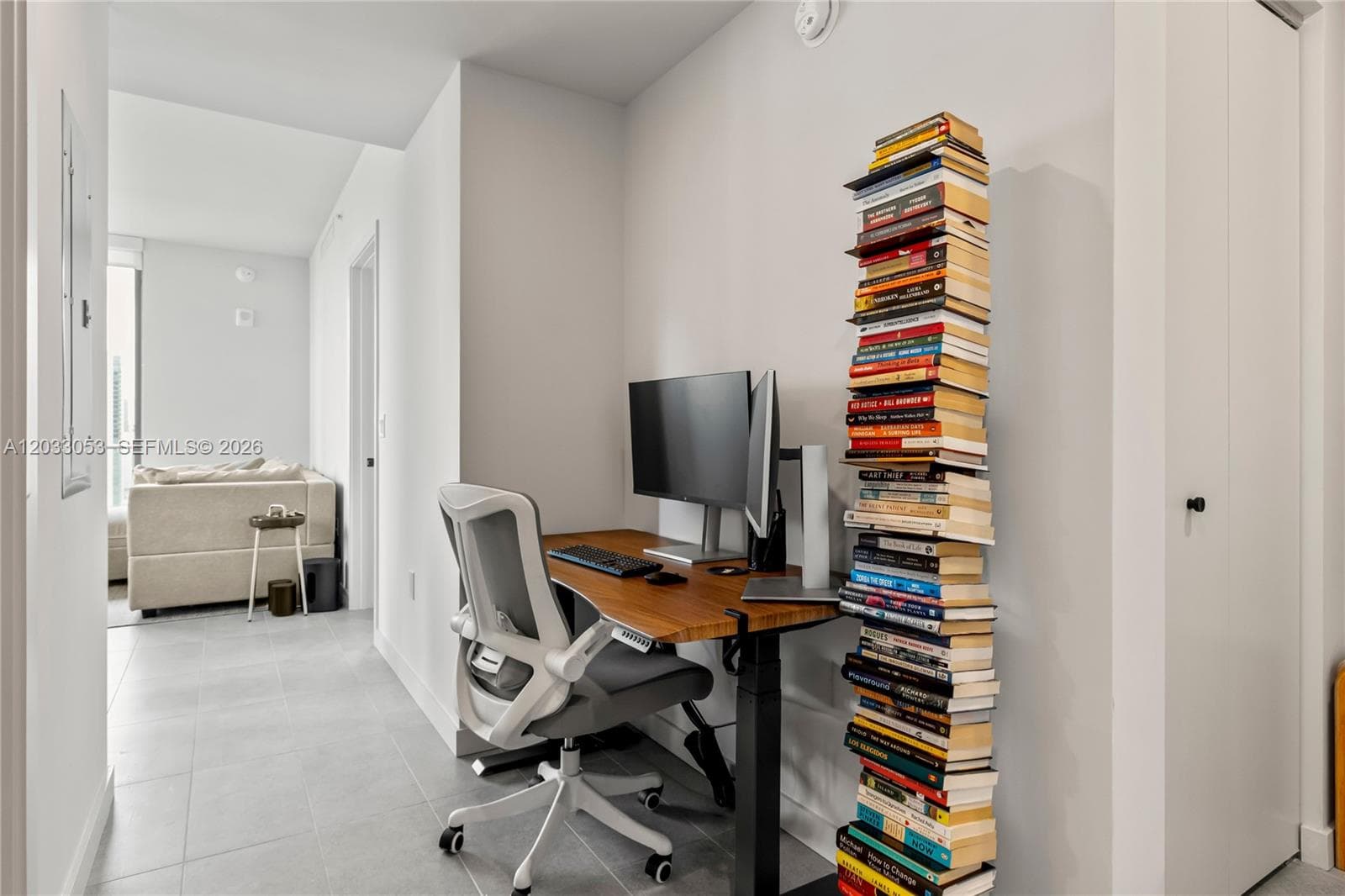 121 NE 5th St # 2401, Miami FL 33132