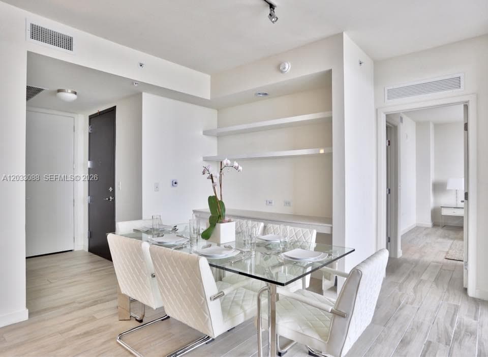 999 SW 1st Ave # 2404, Miami FL 33130