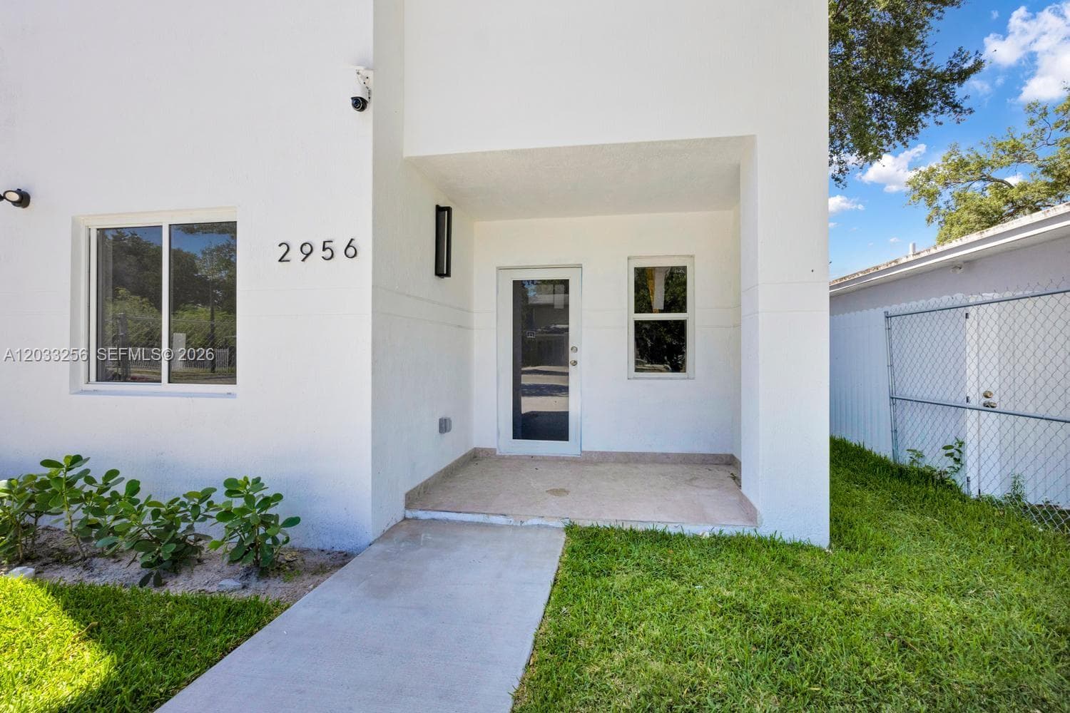 2780 NW 44th St, Miami FL 33142