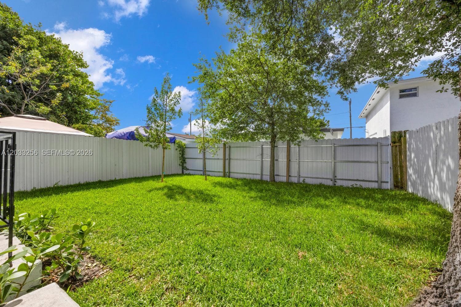2780 NW 44th St, Miami FL 33142