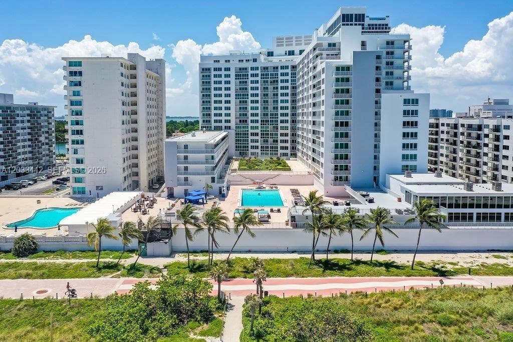 5401 Collins Ave # 231, Miami Beach FL 33140