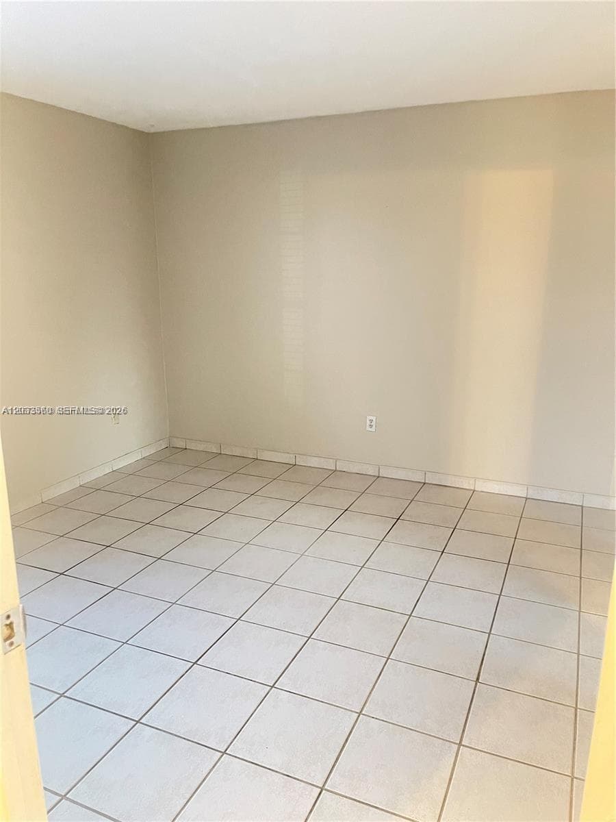 10383 N Kendall Dr # N5, Miami FL 33176