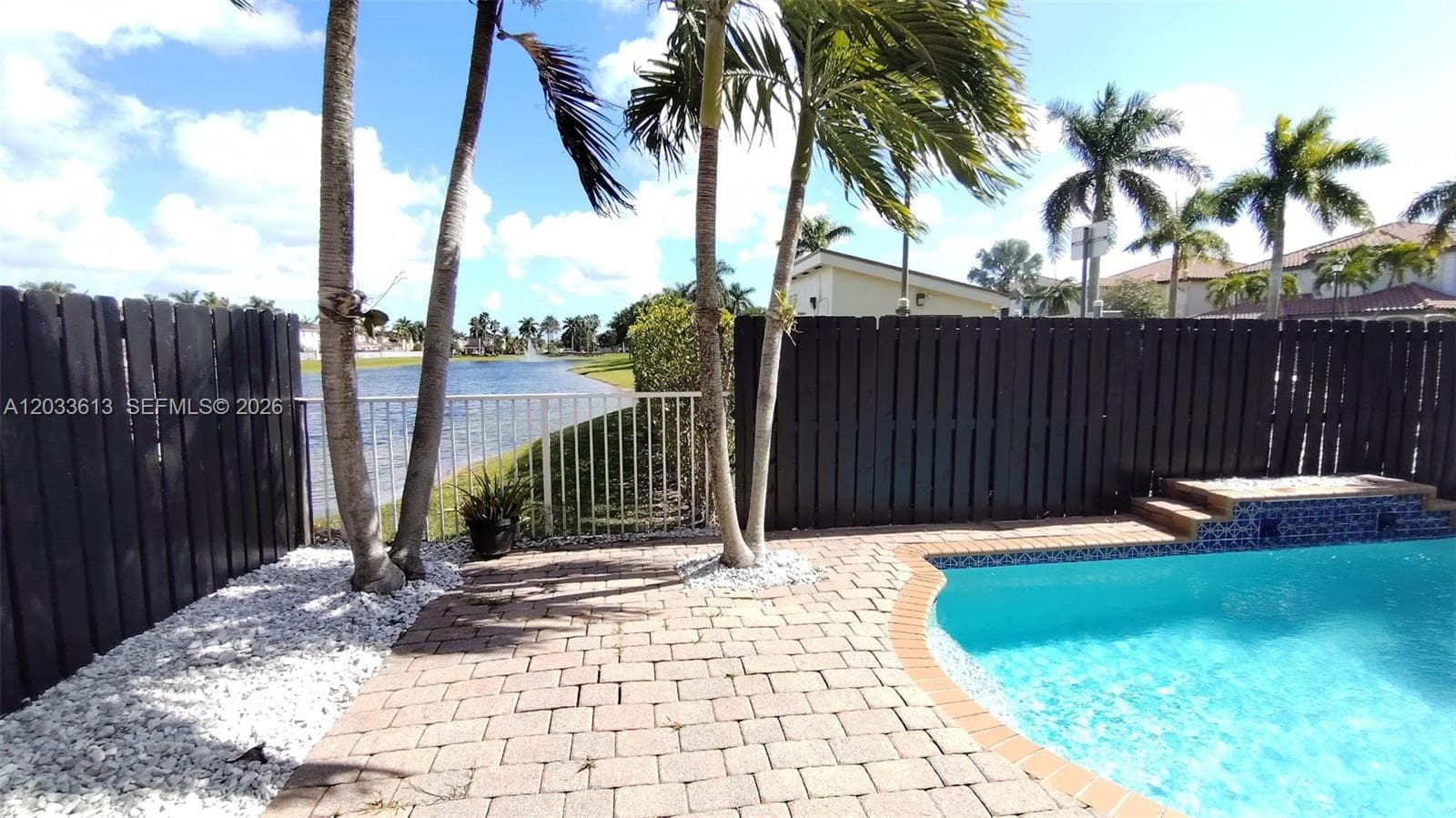 6743 SW 163rd Pl, Miami FL 33193