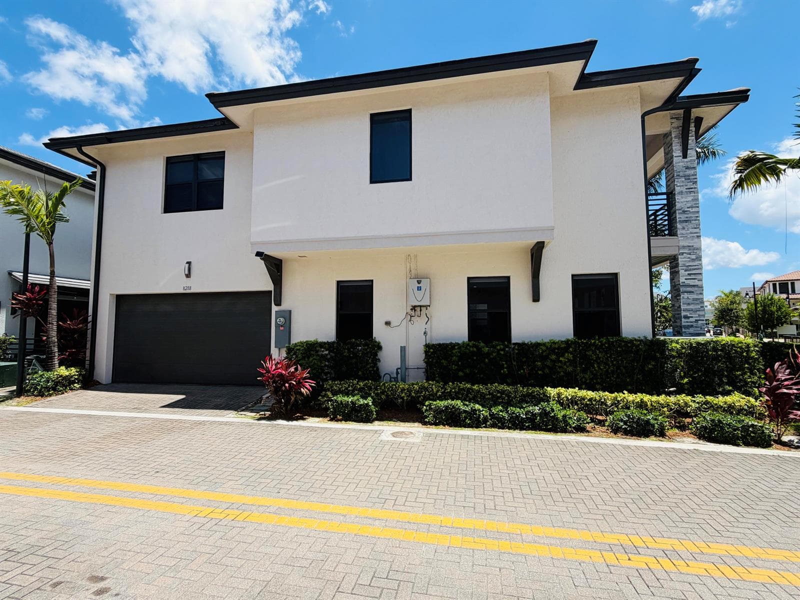8288 NW 44th Terrace, Doral FL 33166