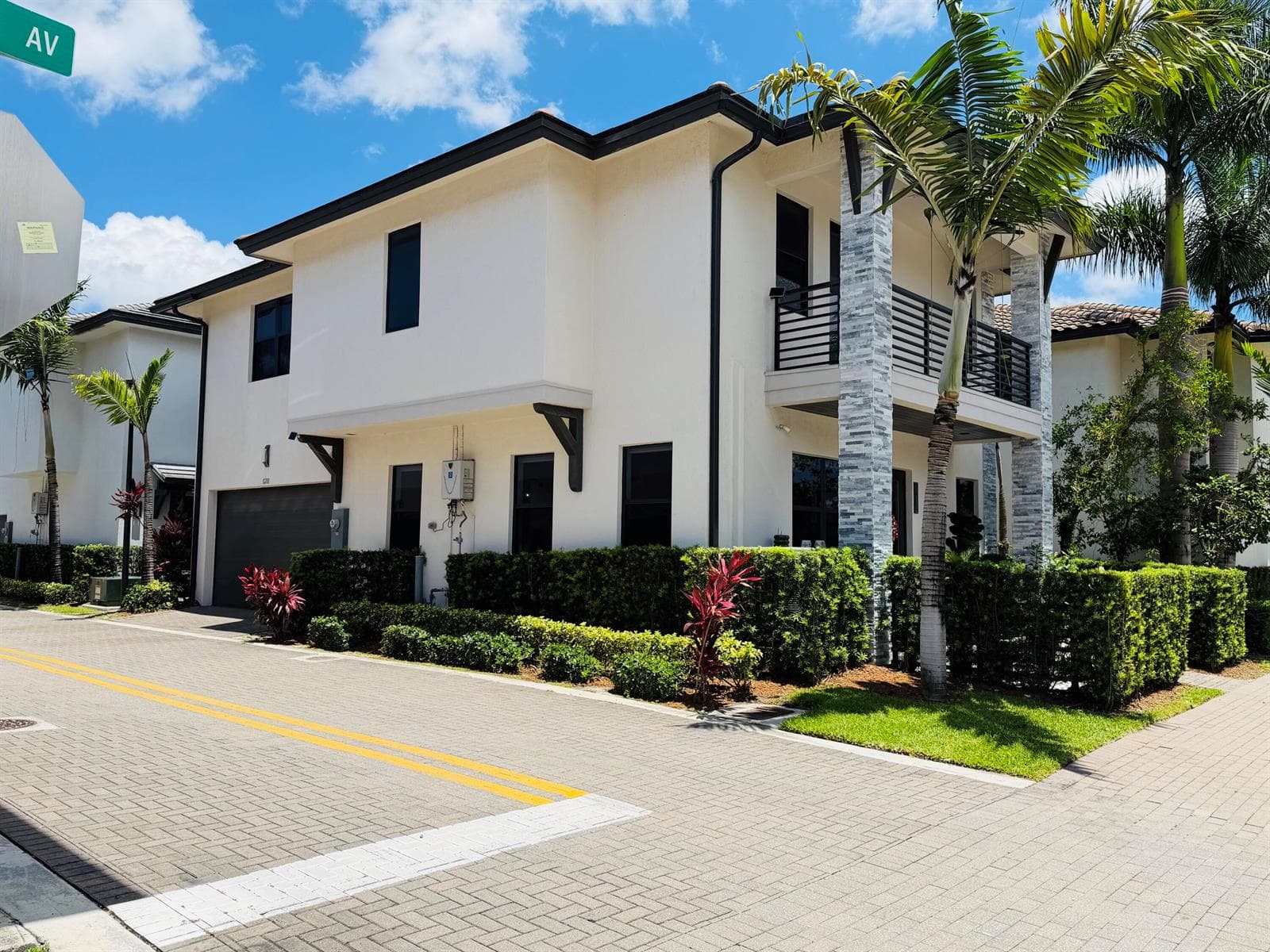 8288 NW 44th Terrace, Doral FL 33166