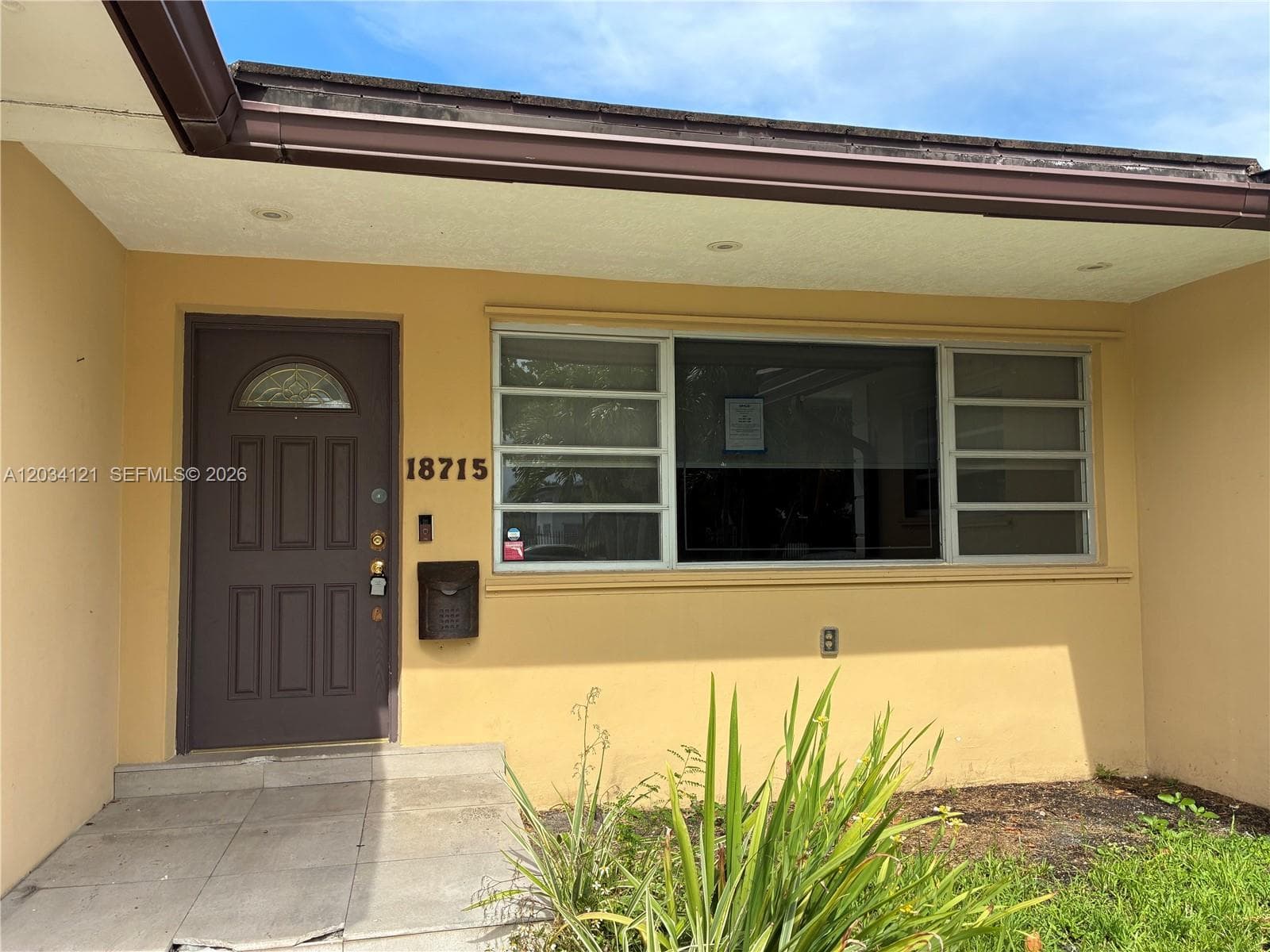 18715 NE 18th Ave, Miami FL 33179