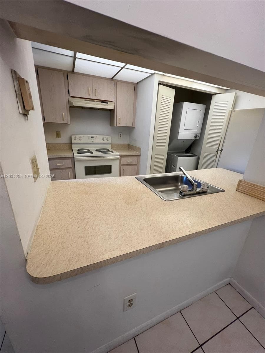9710 Hammocks Blvd # 31, Miami FL 33196