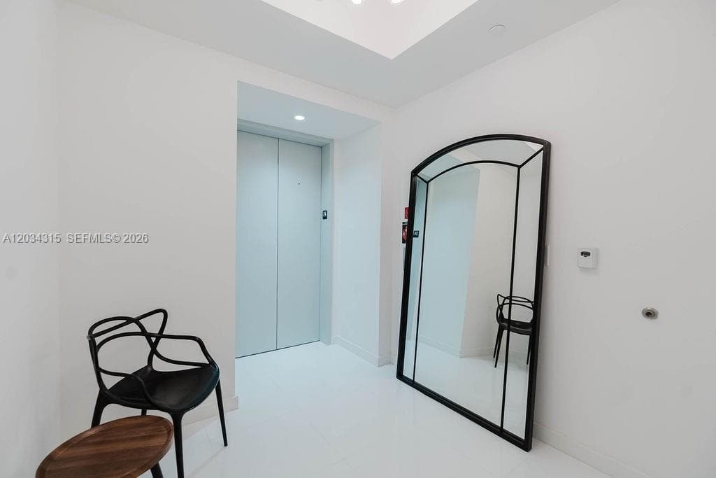 851 NE 1st Ave # 2403, Miami FL 33132