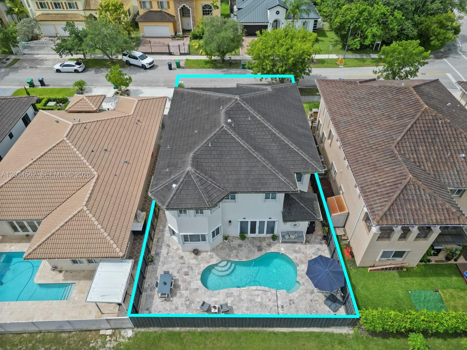 15651 SW 14th St, Miami FL 33194