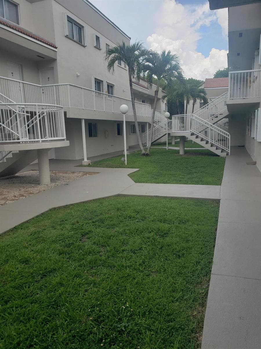 14901 SW 80th Street # 205, Miami FL 33193