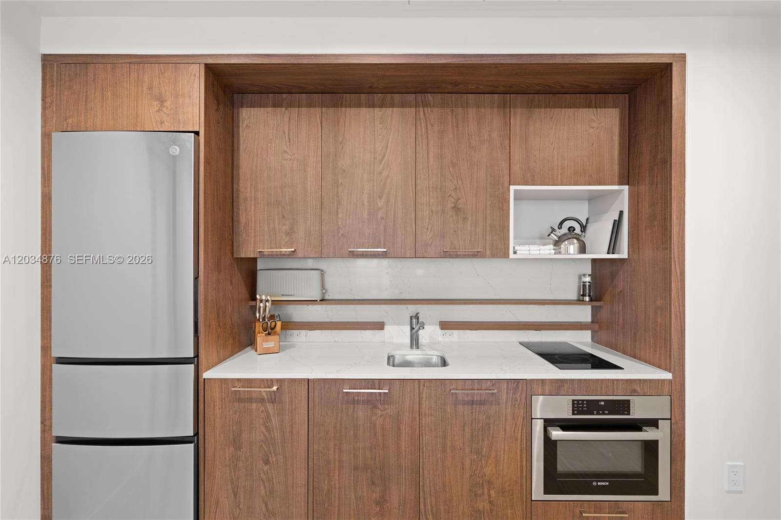 1611 SW 2nd Ave # 816, Miami FL 33129