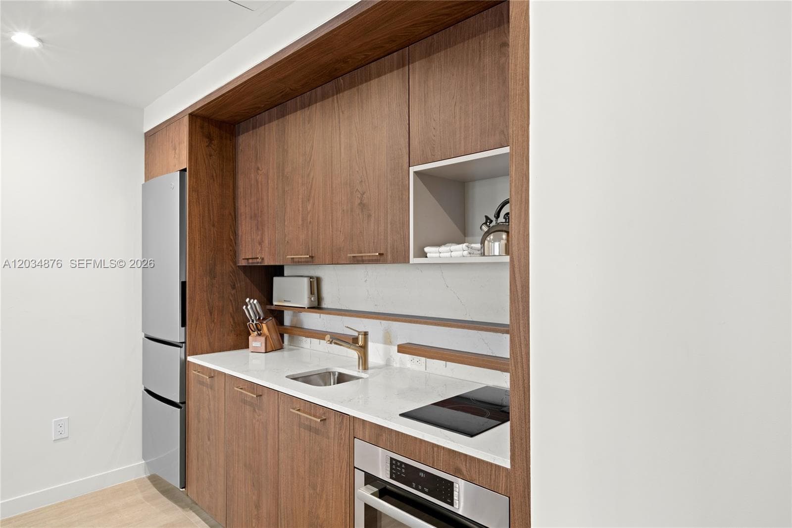 1611 SW 2nd Ave # 816, Miami FL 33129