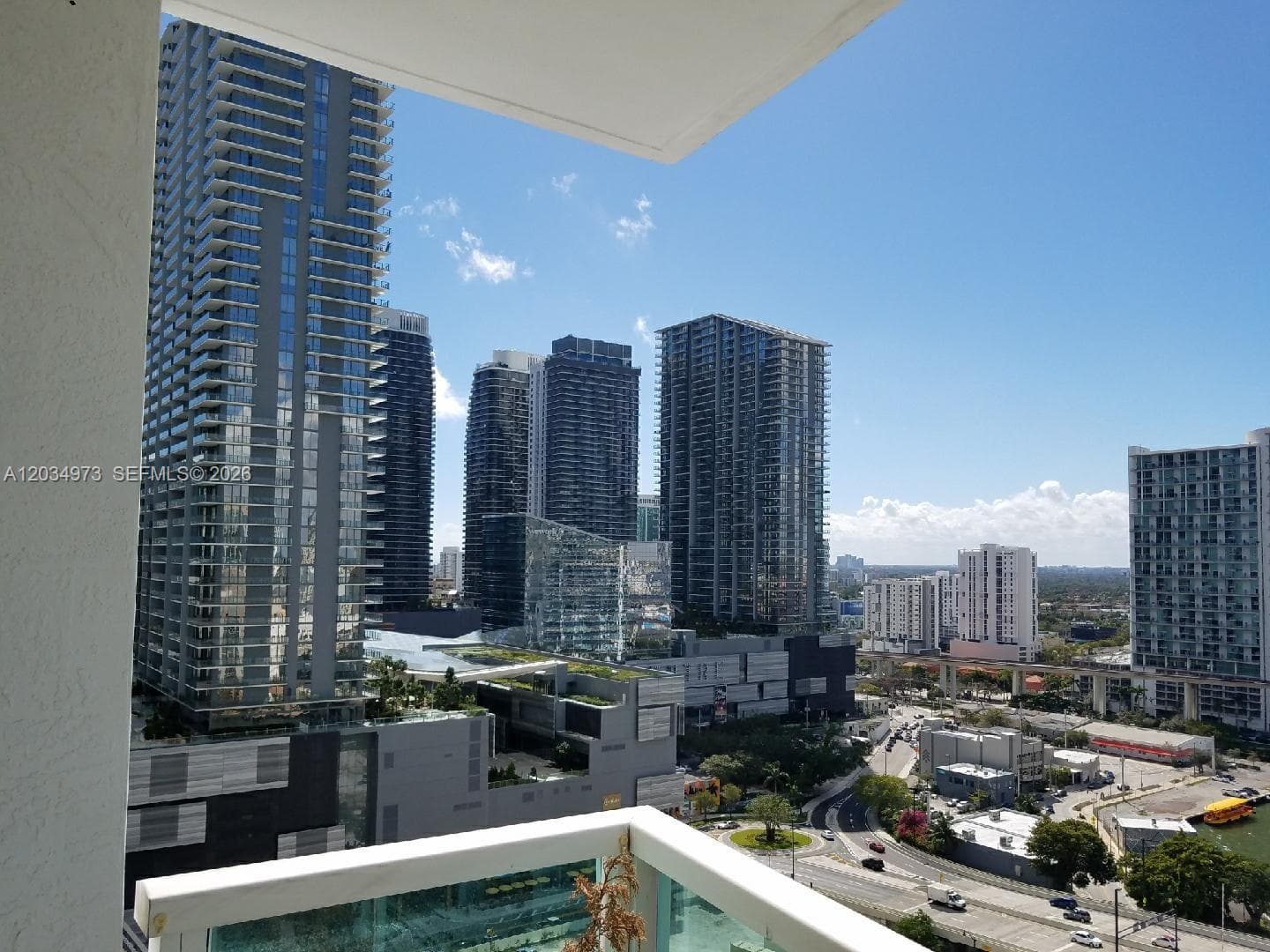 31 SE 5th St # 2205, Miami FL 33131