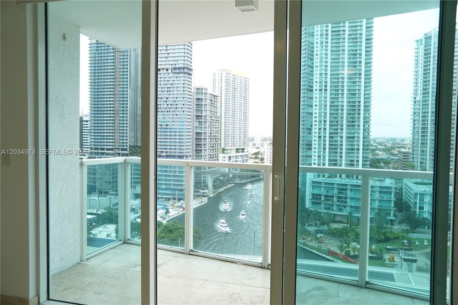 31 SE 5th St # 2205, Miami FL 33131
