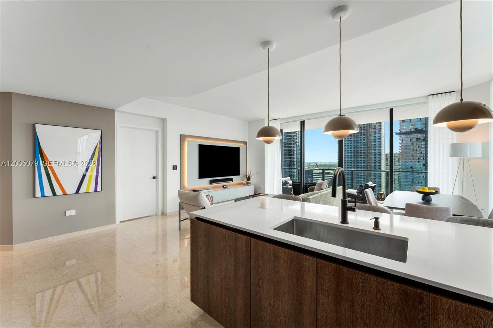 68 SE 6th St # 2612, Miami FL 33131