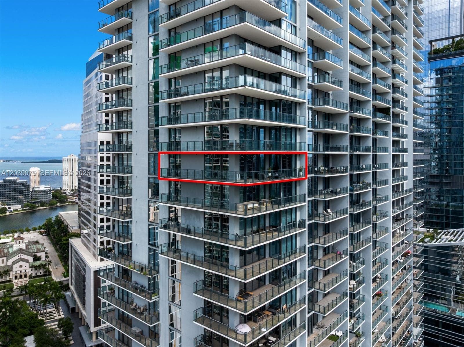 68 SE 6th St # 2612, Miami FL 33131