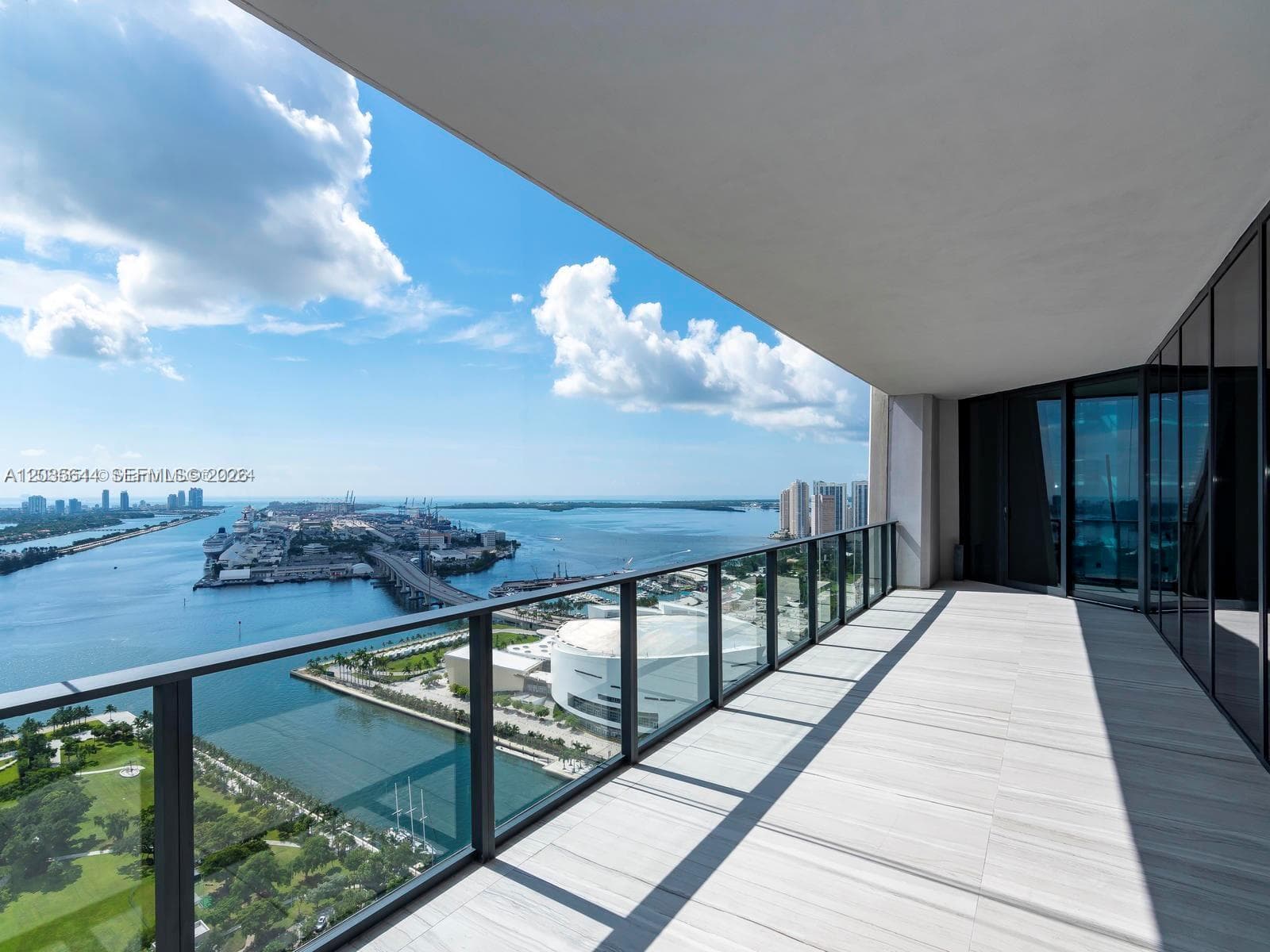 1000 Biscayne Blvd # 4802, Miami FL 33132