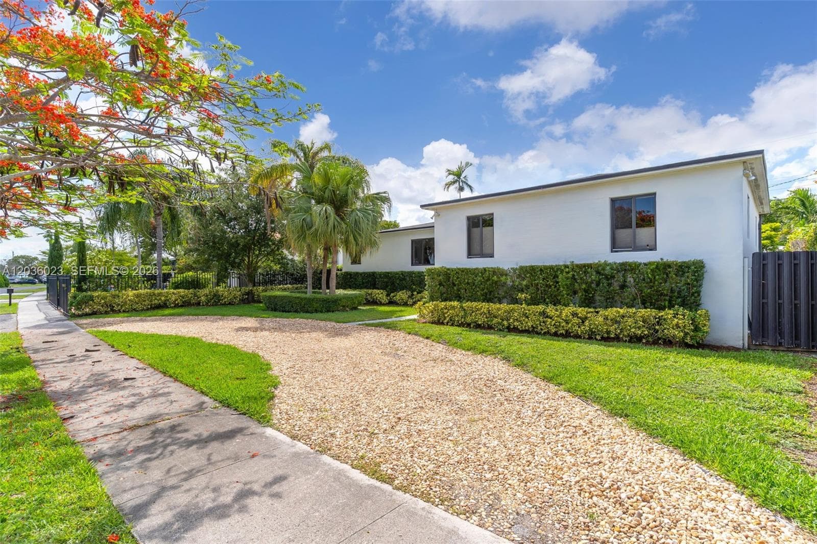 8281 SW 27th Ln, Miami FL 33155