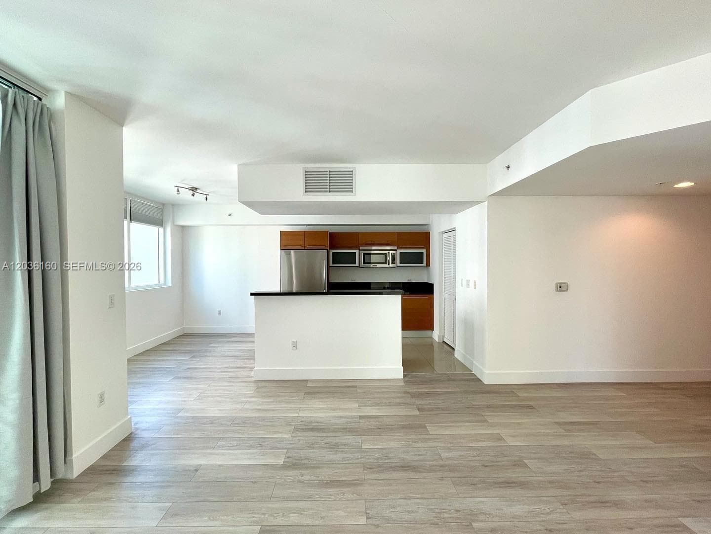253 NE 2nd St # 2108, Miami FL 33132