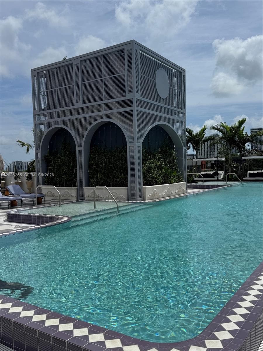 2700 NW 2nd Ave # 240, Miami FL 33127