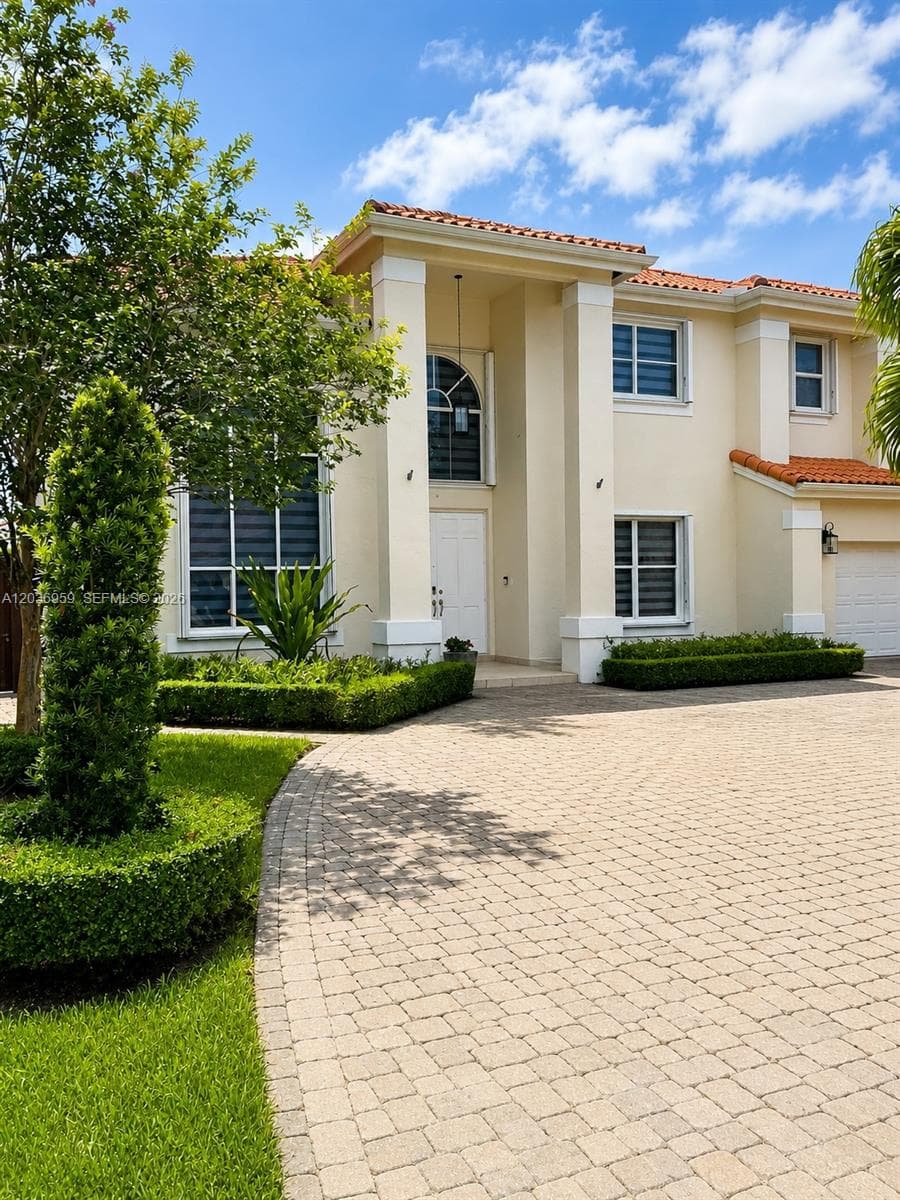 4221 SW 154th Pl, Miami FL 33185