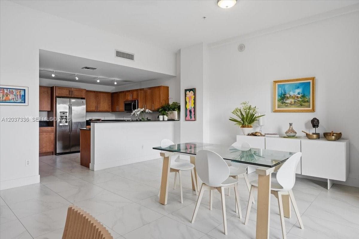 8390 SW 72 # 106, Miami FL 33143