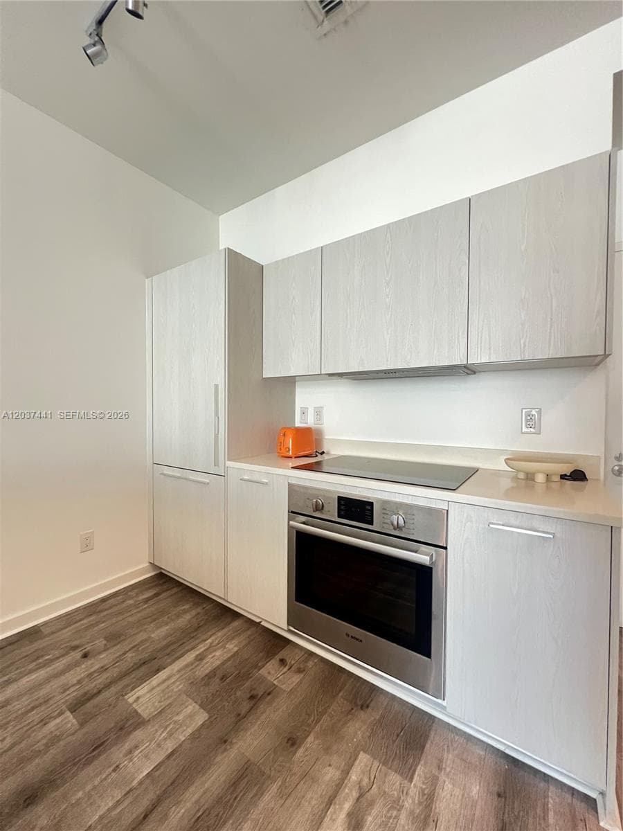 501 NE 31st St # 202, Miami FL 33137
